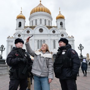 ПРАЗДНИКИ — НЕ АТМОСФЕРНОЕ ЯВЛЕНИЕ