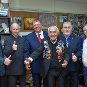 ОТЦЫ И ДЕТИ, СЛУЖБА И СЕМЬЯ