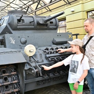 РЕТРОПАРАД ДЛЯ РЕБЯТ