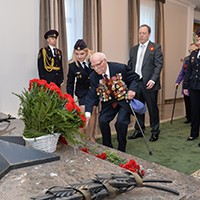 90883.jpg
