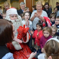 ПРИГЛАШАЮТ ЗВЕЗДЫ… ХВОСТАТЫЕ, МОХНАТЫЕ И ПЕРНАТЫЕ